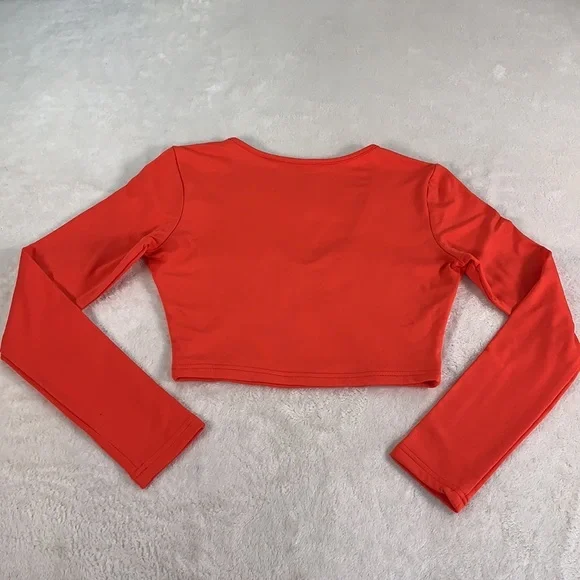 Scoop Neck Long Sleeve Crop Top - Picture 5 of 10